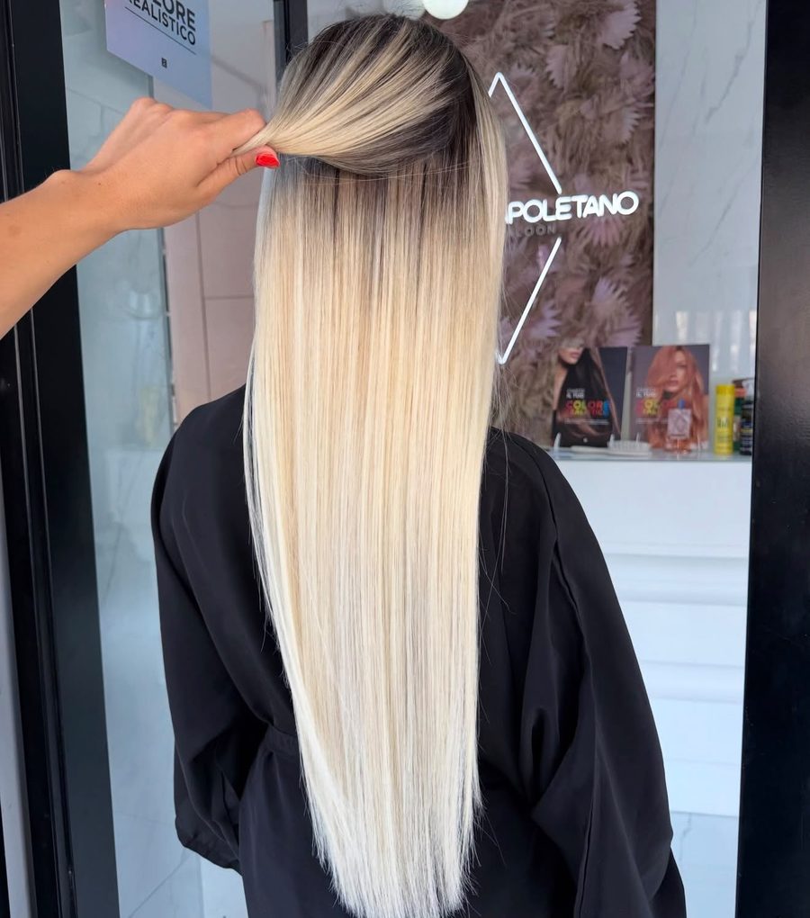 Capelli dopo il lavoro, biondo platino