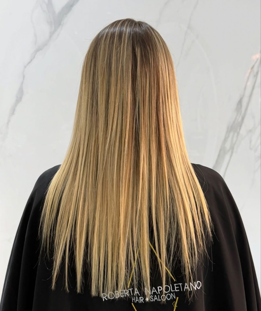 Capelli prima del lavoro, biondo luminoso con onde