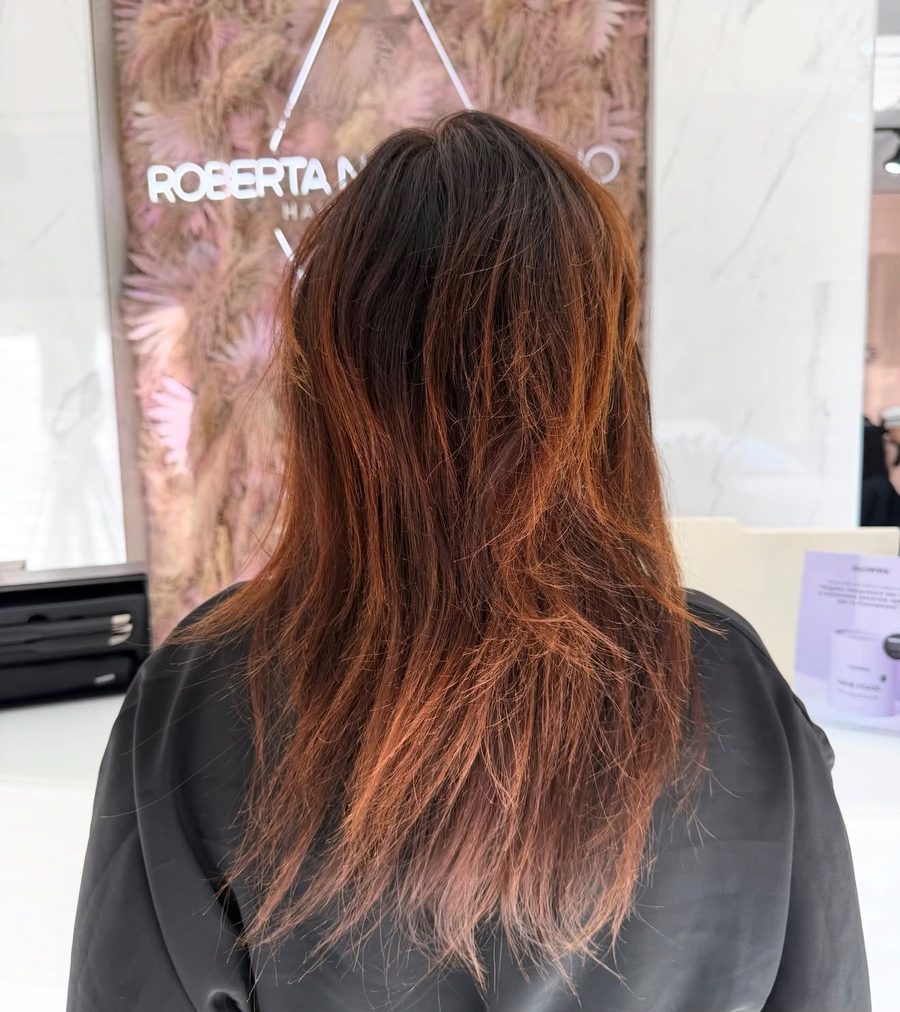 Capelli prima del lavoro, castano scuro con onde